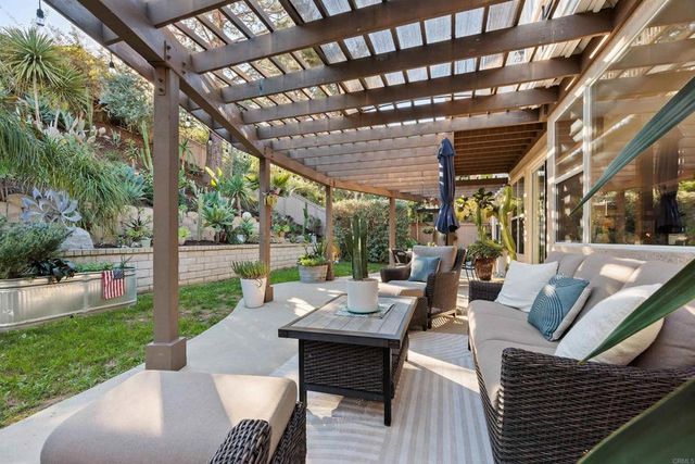 3337 Corte Verso, Carlsbad, CA 92009