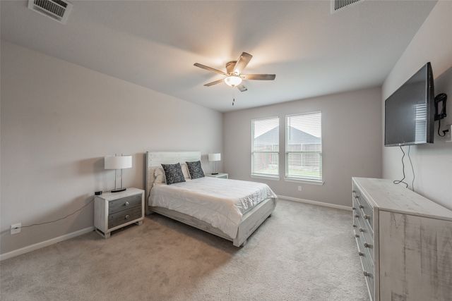 601 Bethpage Drive, Red Oak, TX 75154