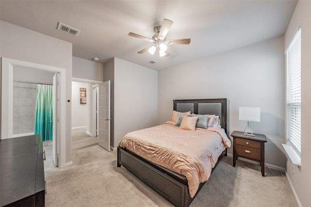 601 Bethpage Drive, Red Oak, TX 75154