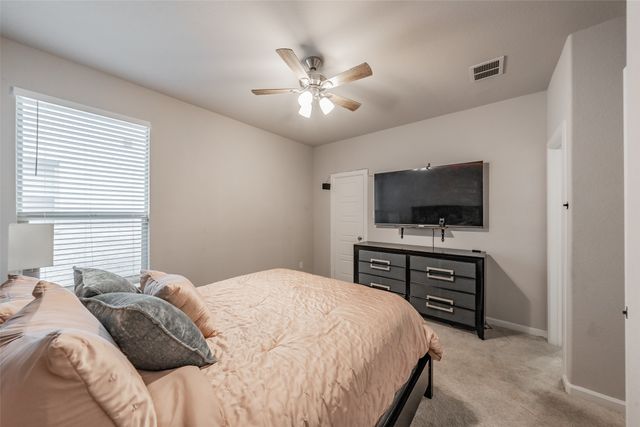 601 Bethpage Drive, Red Oak, TX 75154
