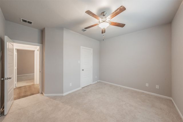601 Bethpage Drive, Red Oak, TX 75154