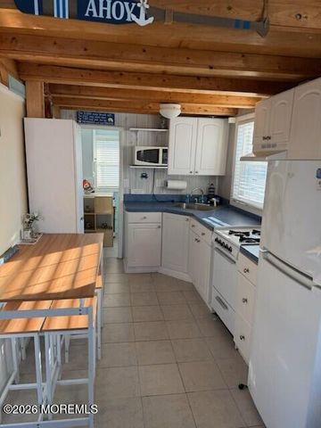 23 Millers Lane, South Seaside Park, NJ 08752