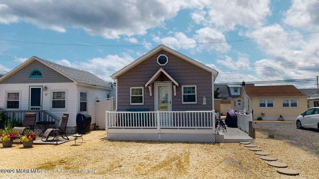 23 Millers Lane, South Seaside Park, NJ 08752