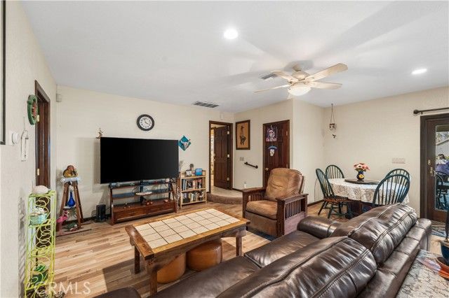 2651 W Avenue N12, Palmdale, CA 93551