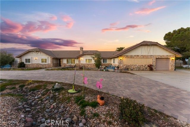 2651 W Avenue N12, Palmdale, CA 93551