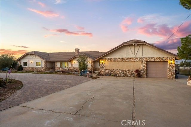 2651 W Avenue N12, Palmdale, CA 93551