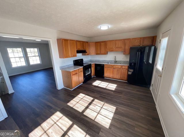 266 Lambert Overlook Circle, Carrollton, GA 30117