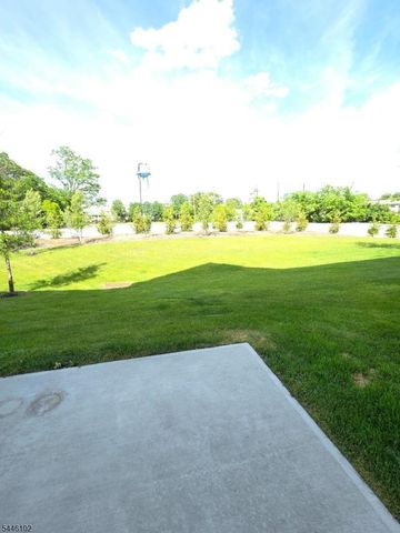 82 Depot Way, Dunellen Boro, NJ 08812