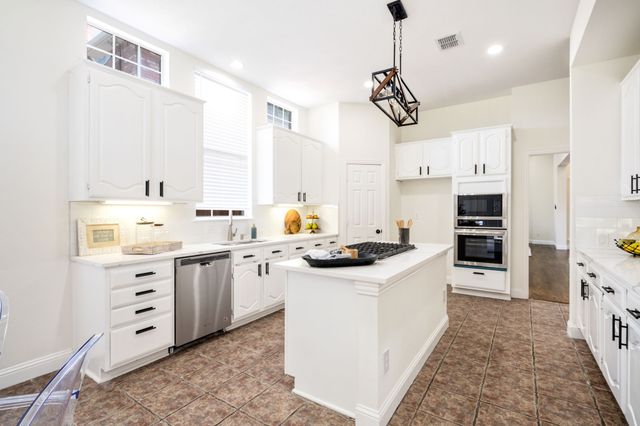 5901 Louisville Drive, Frisco, TX 75035