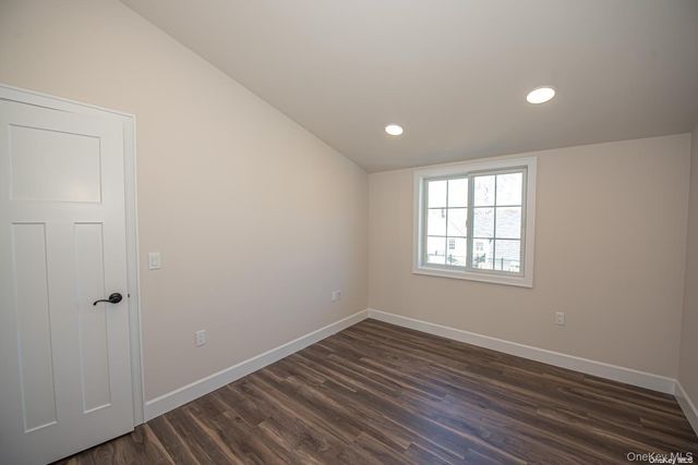 1090 New York Avenue Penthouse, Huntington Station, NY 11746