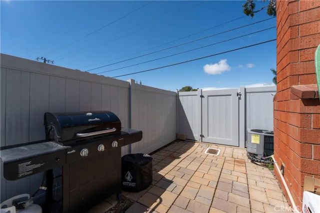 939 W 19th A1, Costa Mesa, CA 92627