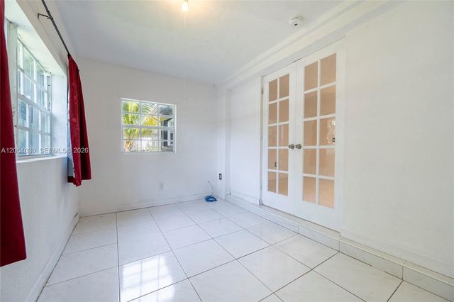 76 NE 170th Street, North Miami Beach, FL 33162