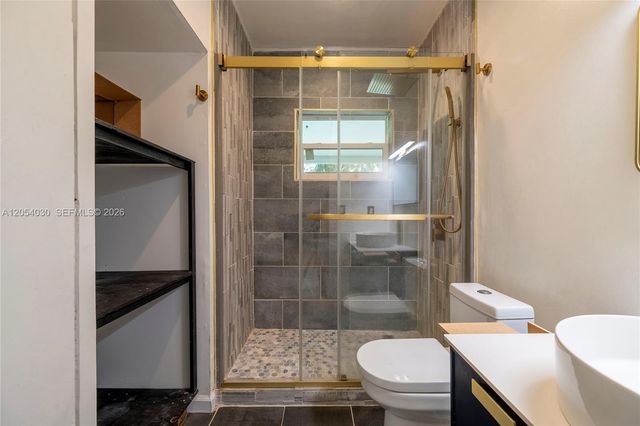 76 NE 170th Street, North Miami Beach, FL 33162