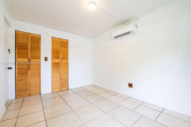 76 NE 170th Street, North Miami Beach, FL 33162