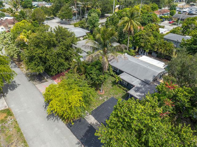 76 NE 170th Street, North Miami Beach, FL 33162