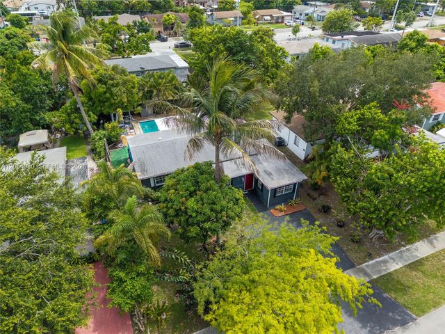 76 NE 170th Street, North Miami Beach, FL 33162