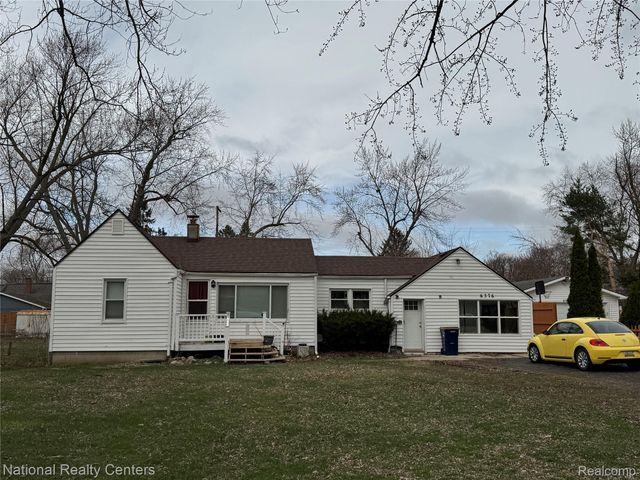 6376 Lanman Drive, Waterford Charter Township, MI 48329