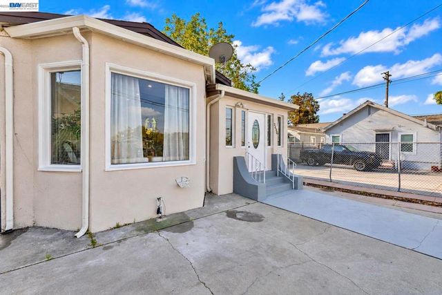 2468 82nd Ave, Oakland, CA 94605