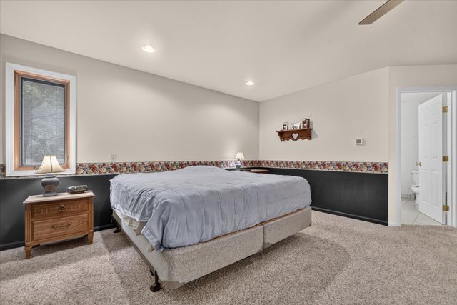 17334 10 Mile Road, Battle Creek, MI 49014