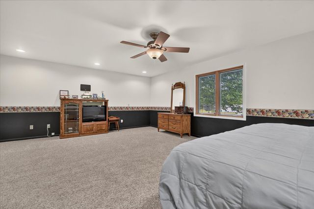 17334 10 Mile Road, Battle Creek, MI 49014