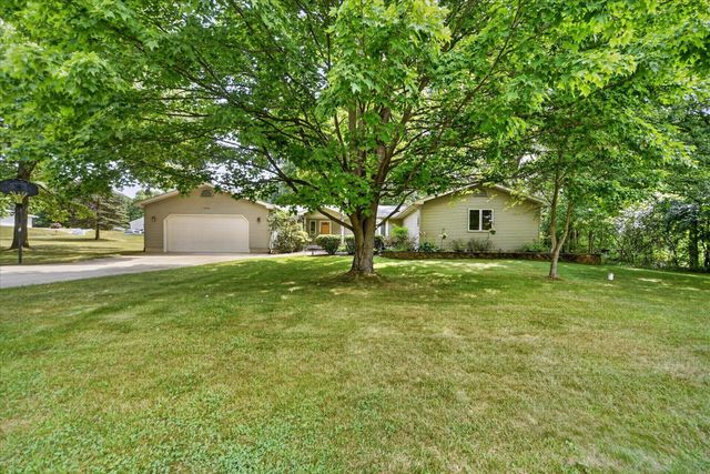 17334 10 Mile Road, Battle Creek, MI 49014