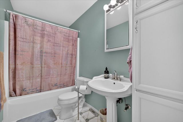 17334 10 Mile Road, Battle Creek, MI 49014