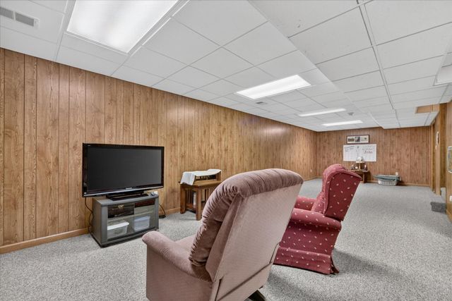 17334 10 Mile Road, Battle Creek, MI 49014