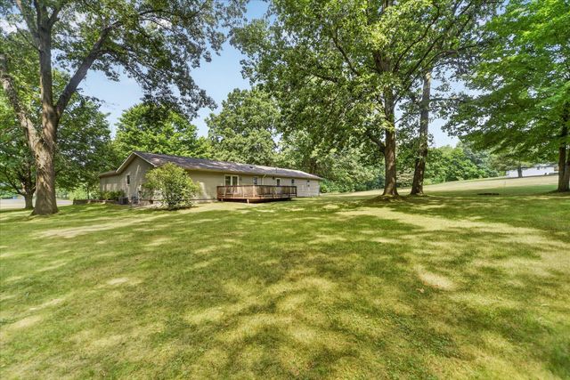 17334 10 Mile Road, Battle Creek, MI 49014