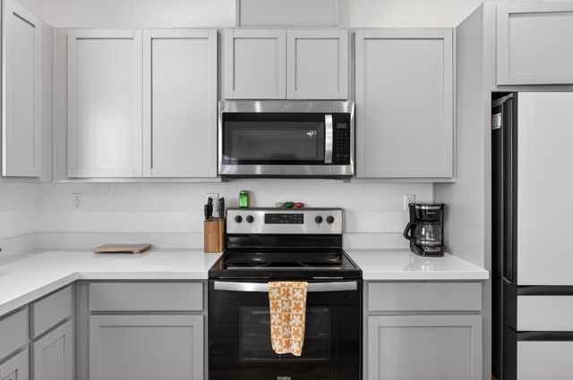 8883 Sebago Way, Elk Grove, CA 95758