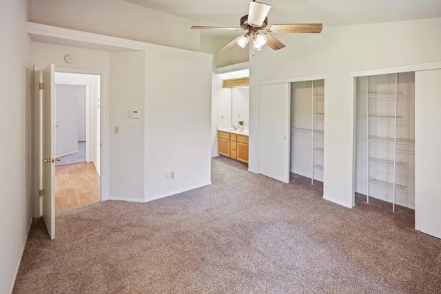 7004 Springmont Dr, Elk Grove, CA 95758