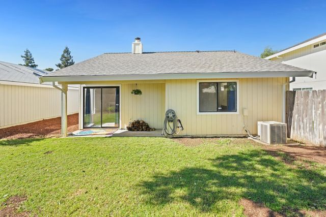 7004 Springmont Dr, Elk Grove, CA 95758
