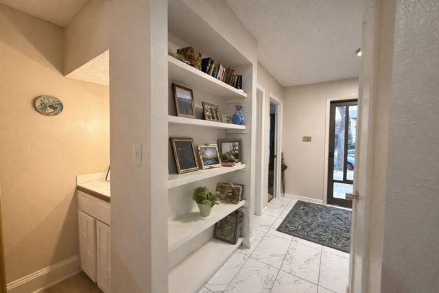 518 Campana Court, Irving, TX 75061