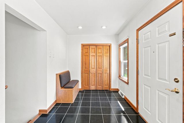 114 Hanna Boulevard, Waterloo, IA 50701