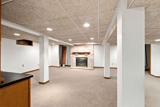 114 Hanna Boulevard, Waterloo, IA 50701