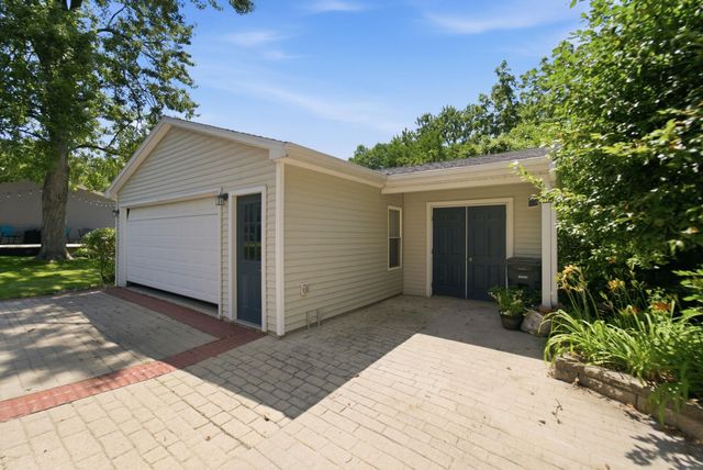 114 Hanna Boulevard, Waterloo, IA 50701