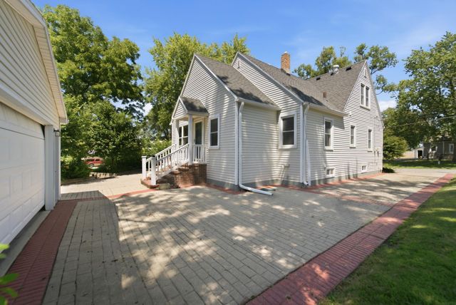 114 Hanna Boulevard, Waterloo, IA 50701