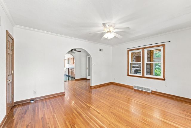 114 Hanna Boulevard, Waterloo, IA 50701