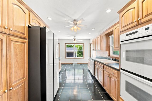114 Hanna Boulevard, Waterloo, IA 50701