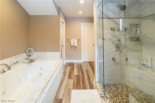 7073 Gates Mills Boulevard, Gates Mills, OH 44040