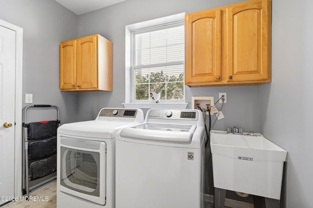 63 Winged Foot Drive, Manalapan, NJ 07726