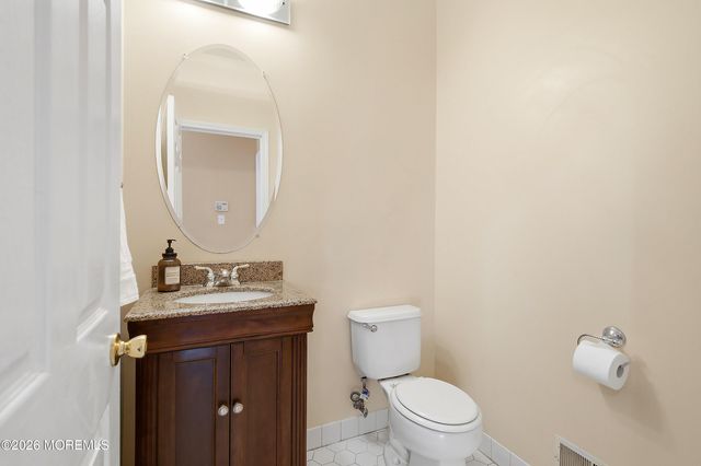 63 Winged Foot Drive, Manalapan, NJ 07726