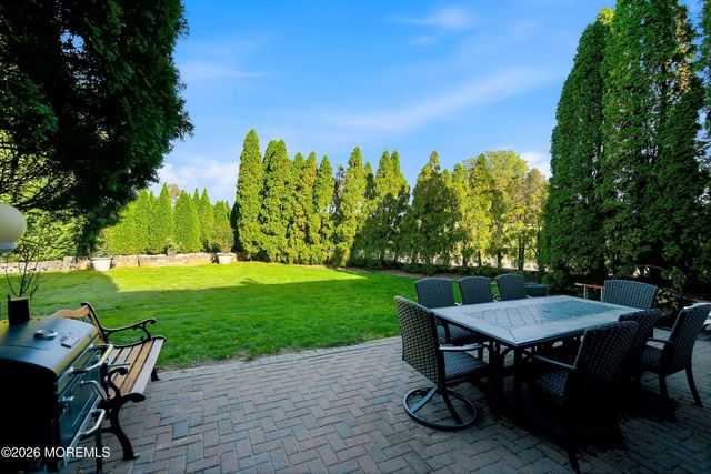 63 Winged Foot Drive, Manalapan, NJ 07726