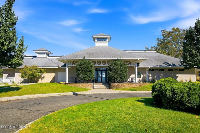 63 Winged Foot Drive, Manalapan, NJ 07726