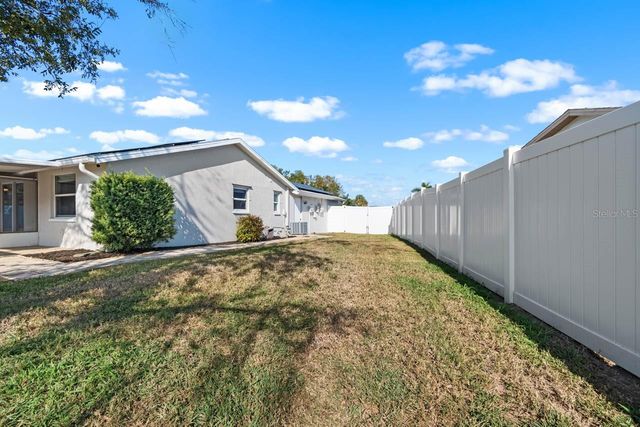 512 RED MANGROVE LANE, Apollo Beach, FL 33572