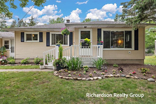 15089 178th Avenue, Grand Haven, MI 49417