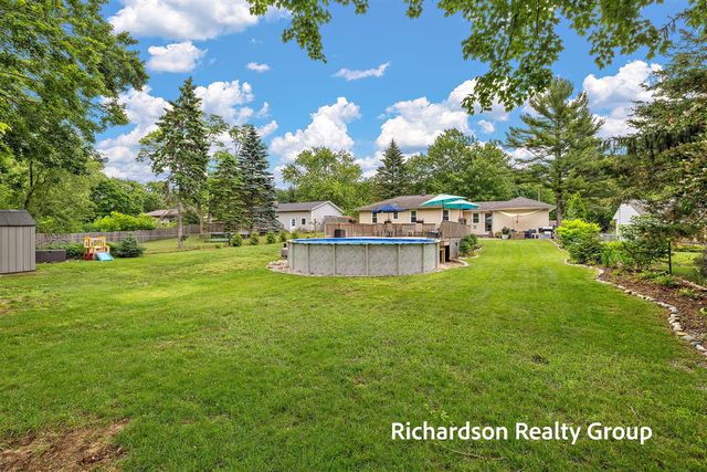 15089 178th Avenue, Grand Haven, MI 49417