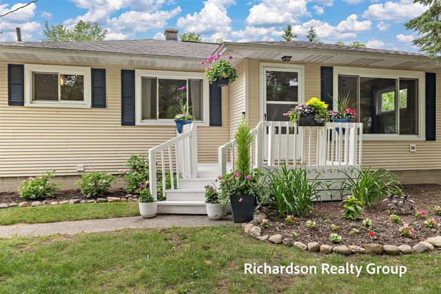 15089 178th Avenue, Grand Haven, MI 49417
