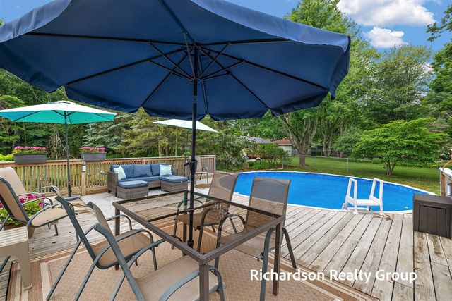 15089 178th Avenue, Grand Haven, MI 49417