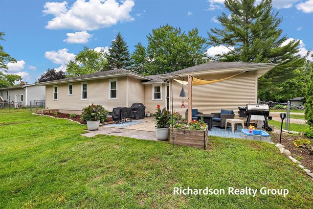 15089 178th Avenue, Grand Haven, MI 49417