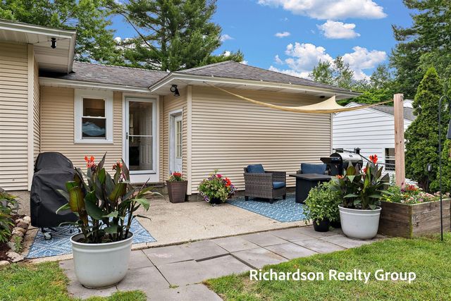 15089 178th Avenue, Grand Haven, MI 49417